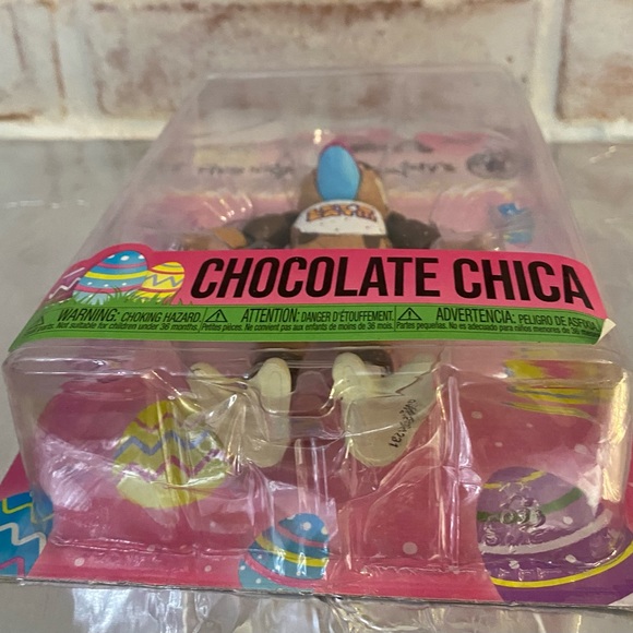 FNAF Chocolate Chica Collectible Figure - Picture 7 of 10